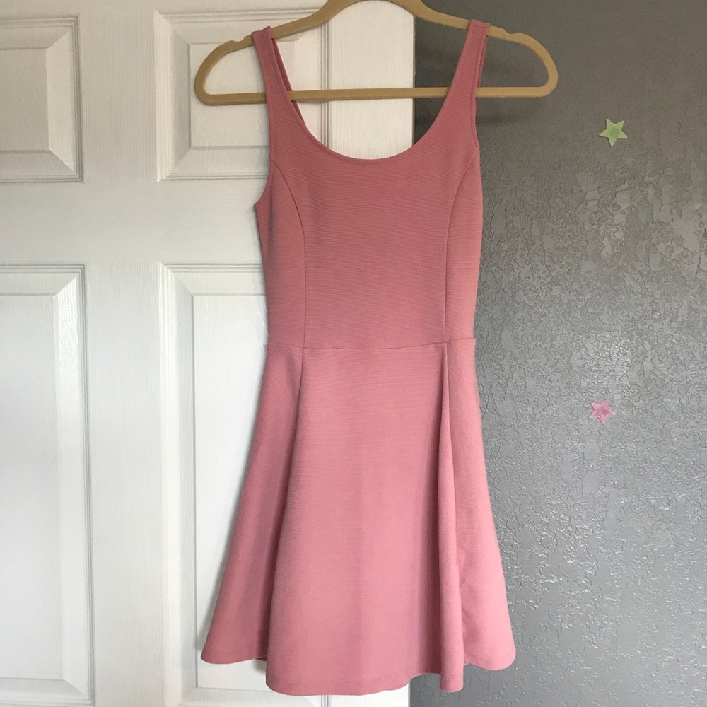 H&M Divided Stretchy mauve gorgeous dress
